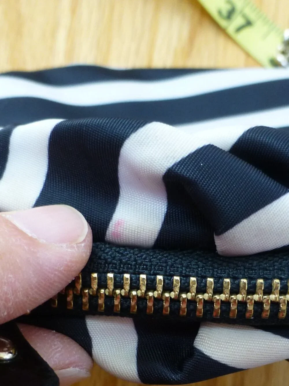 Kate Spade Black White Stripe Satin Crossbody Bag Silver Chain Strap Purse